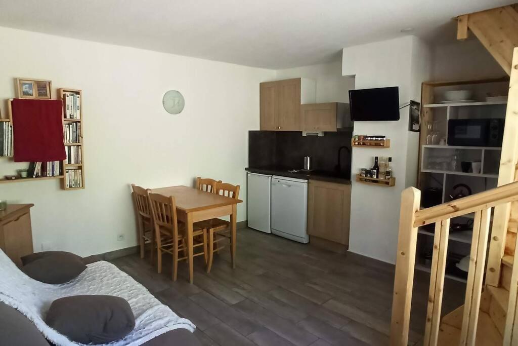 Appartement Duplex Au Pied Des Pistes Ле-Деволюи Экстерьер фото